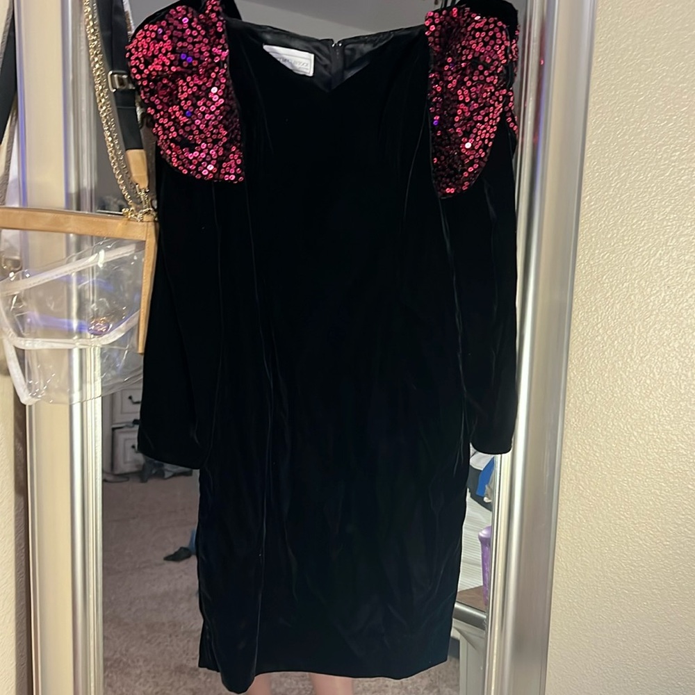 Black Velvet Vintage short formal dress